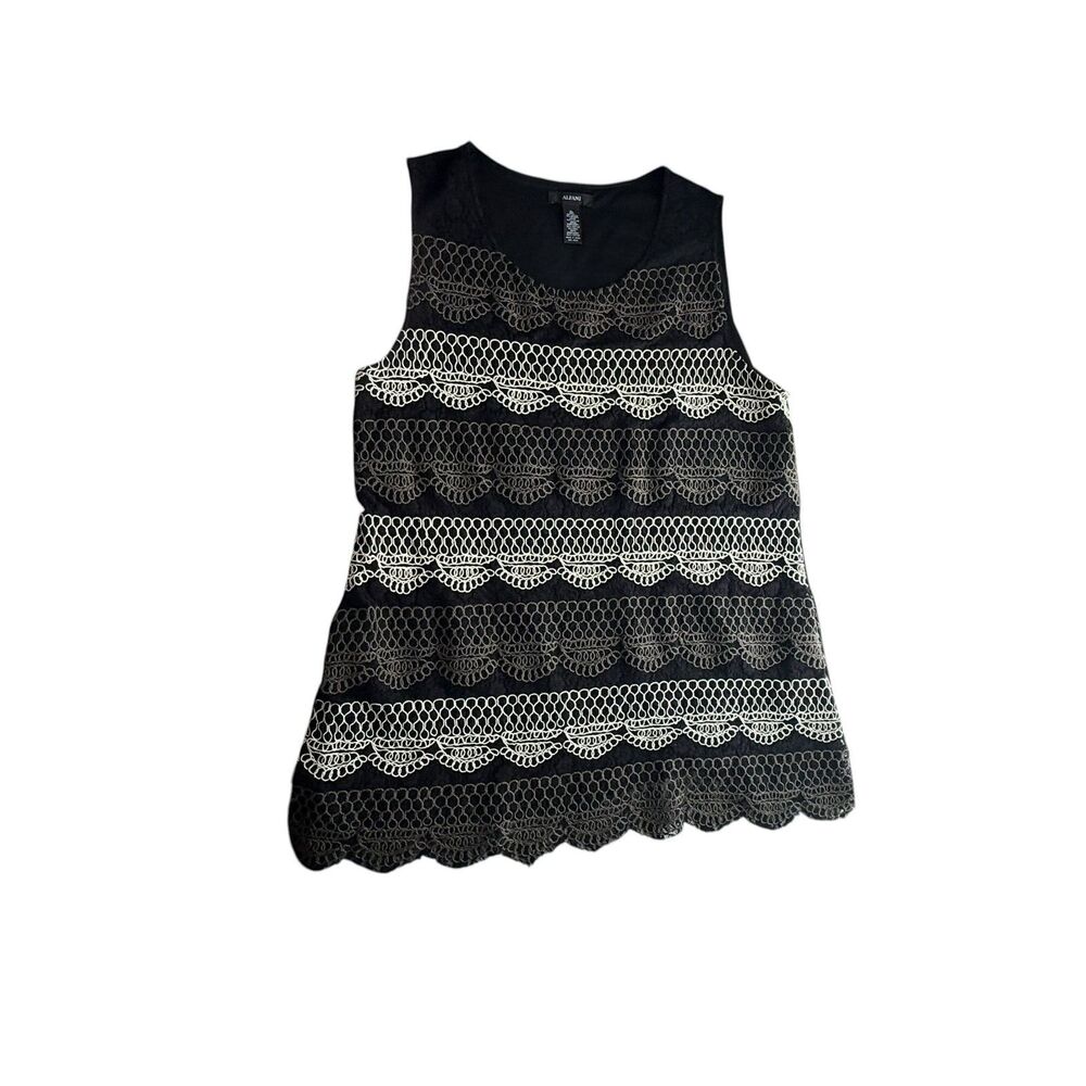 Alfani Women’s Black Lace Embroidered Top Size XL Sheer Overlay Top - Picture 4 of 5